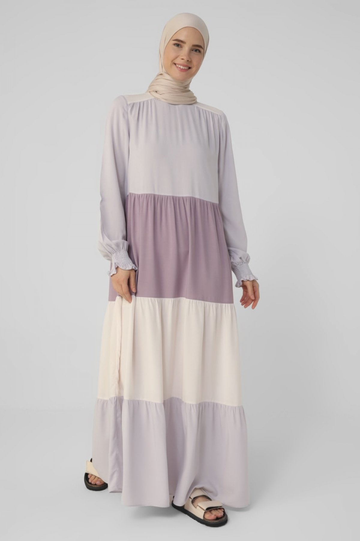 Mor Lila Doğal Kumaşlı Kol Uçları Gipe Detaylı Elbise