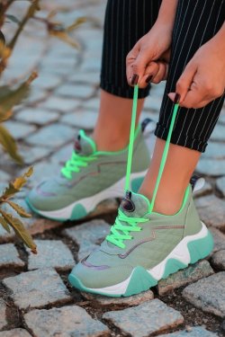 Arzi Yeşil Bağcıklı Spor Ayakkabı