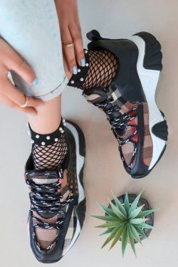 Renz Siyah Keten Detaylı Spor Ayakkabı