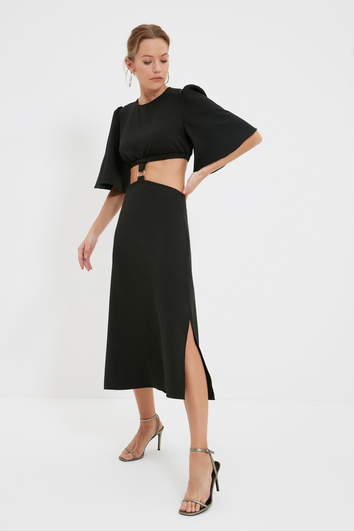 Siyah Cut Out Detaylı Midi Elbise