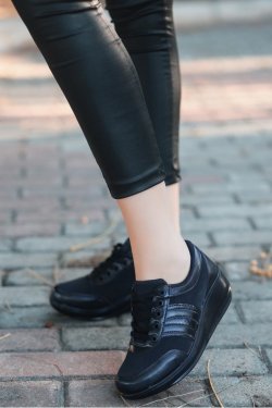 Warm Siyah Bağcıklı Spor Ayakkabı