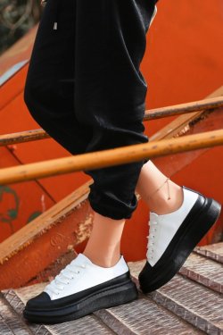 Beyaz Siyah Voni Spor Ayakkabı