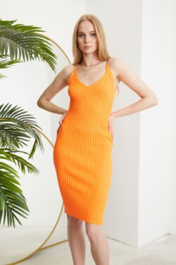Neon Oranj Askılı Midi Triko Elbise