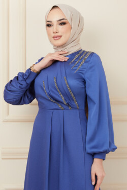 Mavi Volan ve Taş Detaylı Krep Saten Abiye Elbise