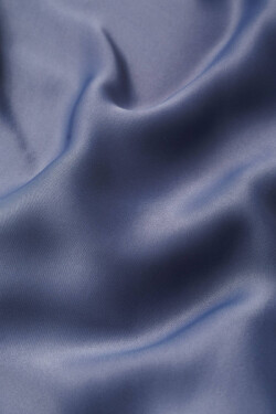 Mavi Yan Yırtmaçlı Saten Uzun Abiye Elbise