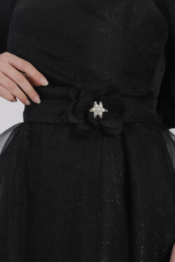 Siyah Çiçek ve Volan Detaylı Simli Tül Abiye Elbise