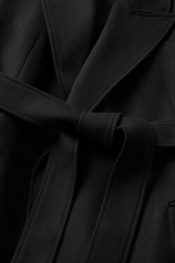 Siyah Kemerli Yünlü Palto