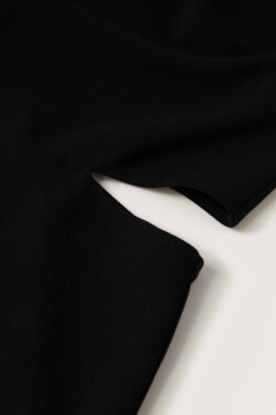 Tek Omuzlu Siyah Cut-out Bodycon Midi Elbise