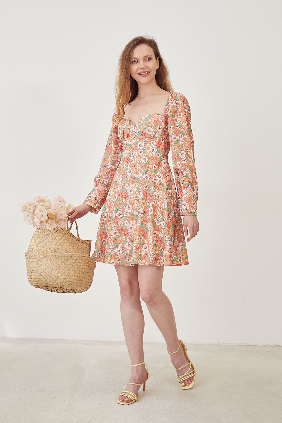 huhu Oranj Çiçek Desen Sırt Detay Mini Elbise