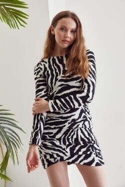 Sırt Dekolteli Siyah Zebra Desen Mini Elbise