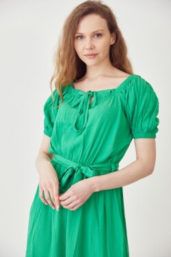 Yeşil Eteği Volanlı Midi Elbise