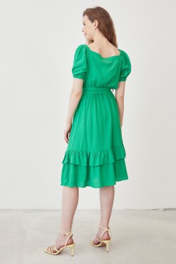 Yeşil Eteği Volanlı Midi Elbise