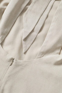 Bej Sırtı Cut-out Kesimli Mini Abiye Elbise