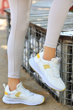 Beyaz Joox Cilt Sarı Detaylı Bağcıklı Spor Ayakkabı