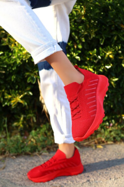 Kırmızı Kyat Triko Spor Ayakkabı