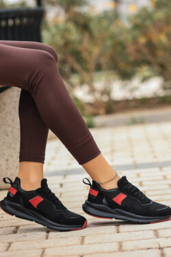Siyah Joox Süet Kırmızı Detaylı Bağcıklı Spor Ayakkabı