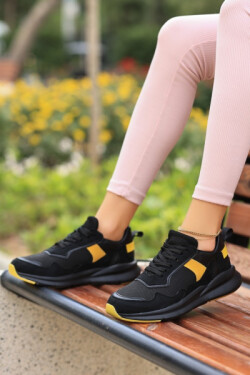 Siyah Joox Süet Sarı Detaylı Bağcıklı Spor Ayakkabı