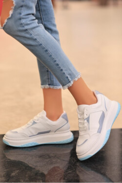 Beyaz Ento Cilt Gri Detaylı Bağcıklı Spor Ayakkabı
