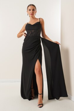 Siyah İp Askılı Üstü Boncuk İşlemeli Transparan Astarlı Uzun Krep Abiye Elbise