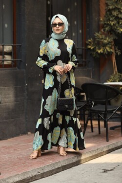Lotus Yaprağı Desenli Eteği Fırfırlı Hakim Yaka Elbise
