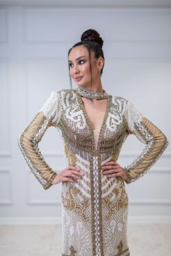 Krem Derin V Yaka Full Taş İşlemeli Mini Abiye Elbise