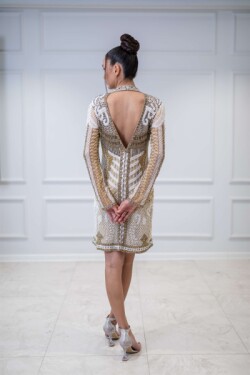 Krem Derin V Yaka Full Taş İşlemeli Mini Abiye Elbise