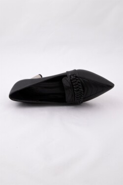 Siyah Sivri Burun Silindir Topuk Cilt Ayakkabı
