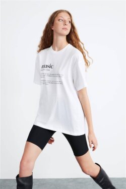 Beyaz Ivy Örme Oversize T-shirt