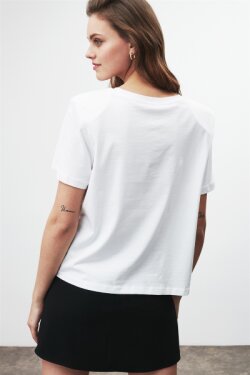 Beyaz Stella Örme Comfort Fit T-shirt