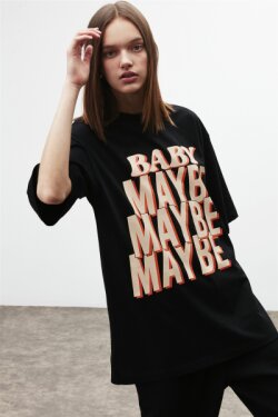 Siyah Maybe Örme Oversize T-shirt