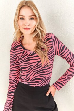 Fuşya Çiçek Desenli V Yaka Vatkalı Bluz