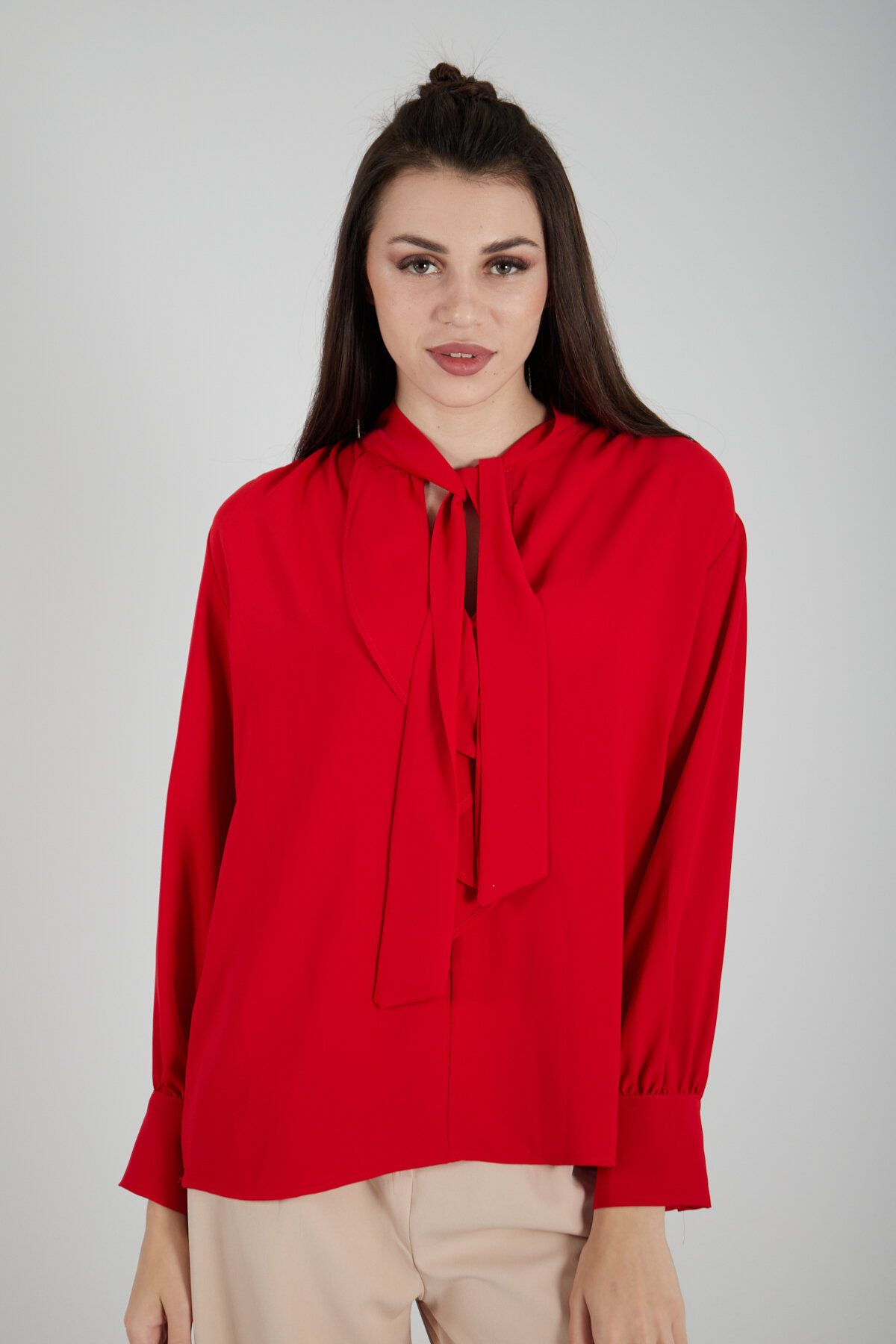 Ardanewline Kırmızı Önü Fırfır Detaylı Bluz