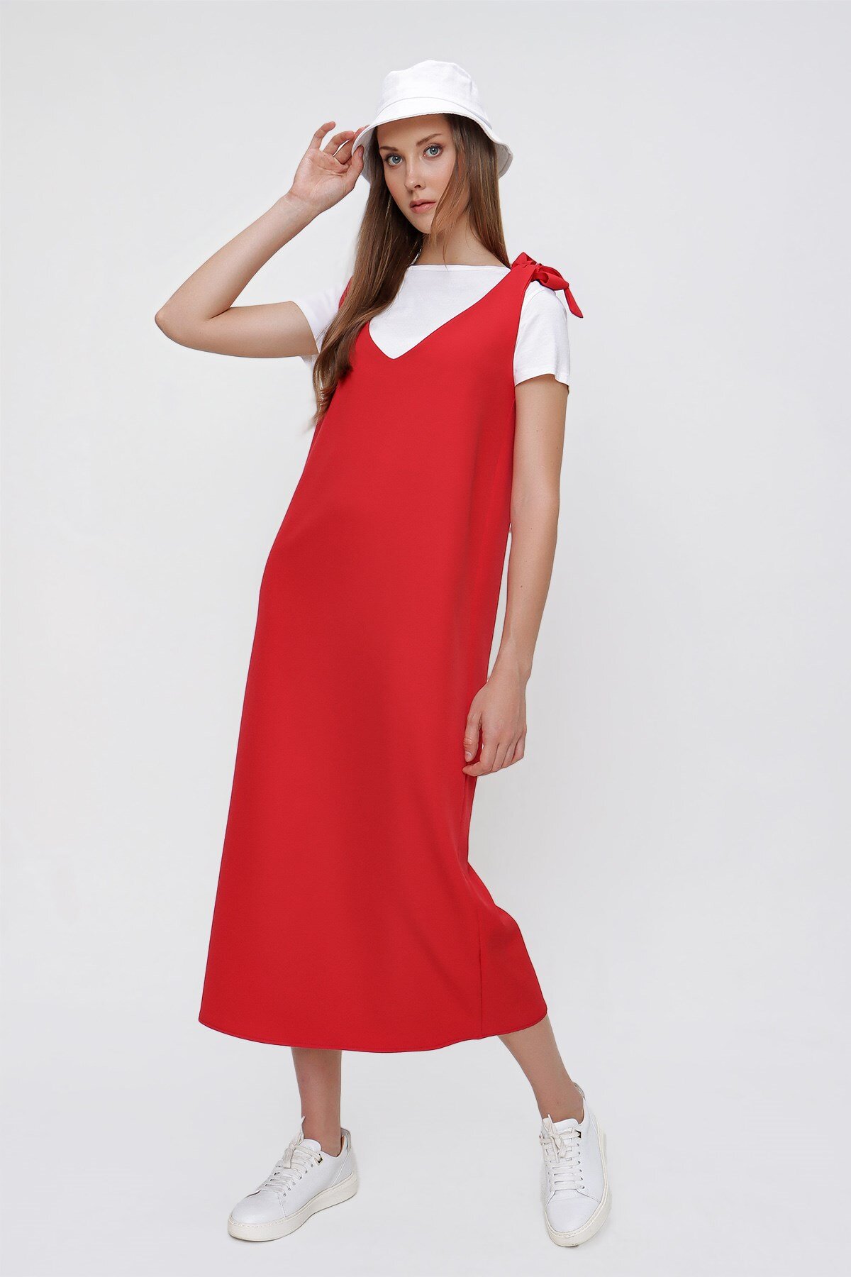 Butik Buruç Kırmızı Omuzdan Bağlamalı Jile Midi Elbise