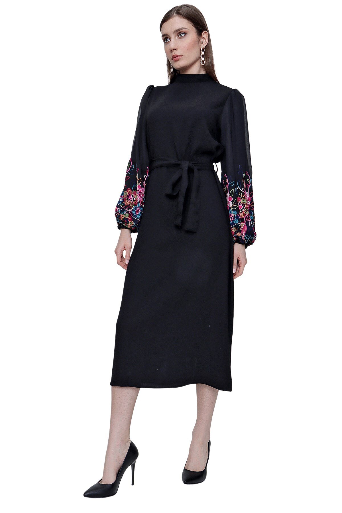 Butik Buruç Siyah Şifon Kol Dantel İşlemeli Midi Elbise