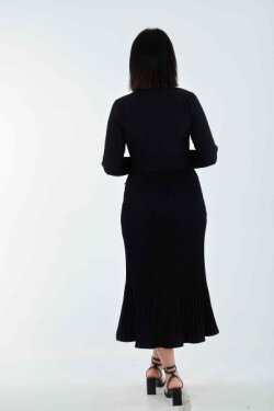 Siyah Kruvaze Yaka Pileli Midi Elbise