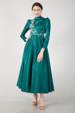 Zümrüt Uzun Kol Üzeri Taş İşlemeli Abiye Elbise