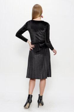 Siyah Kemerli Kadife Midi Elbise