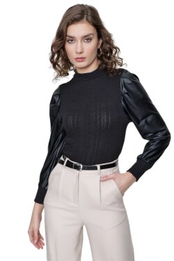 Siyah Saç Örgü Bluz