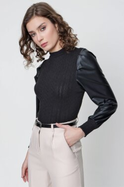 Siyah Saç Örgü Bluz