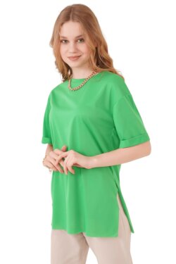 Yeşil Kol Katlı Yırtmaçlı Salaş Tişört