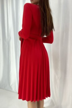 Kırmızı Uzun Kollu Krep Kumaş Pliseli Kemerli Midi Elbise