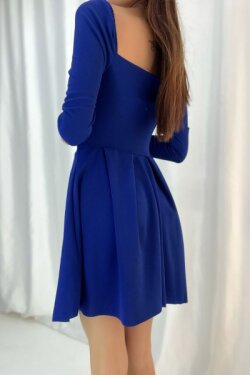 Mavi Krep Kumaş Büzgü Detay Uzun Kare Yaka Kollu Mini Elbise