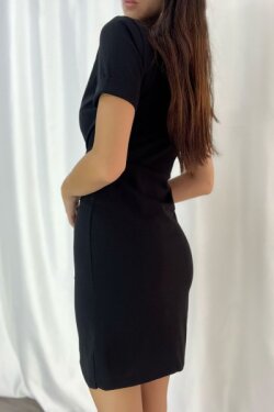 Siyah İthal Krep Kumaş Zincir Ve Yaka Detaylı Mini Elbise