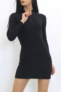 Siyah Yaka Fermuarlı Mini Elbise