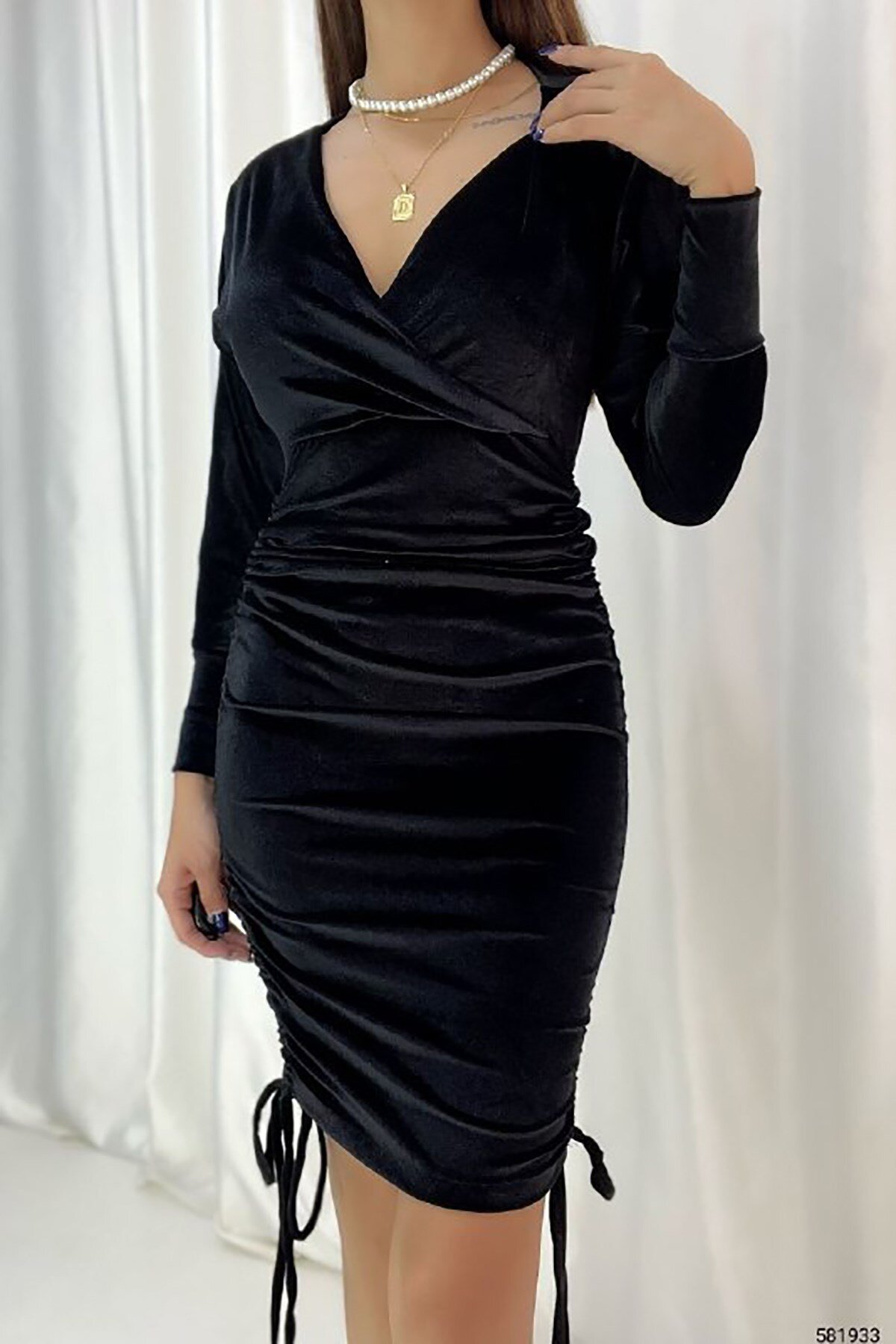 Deafox Siyah Boyu Ayarlanabilir Büzgülü Kadife Mini Abiye Elbise
