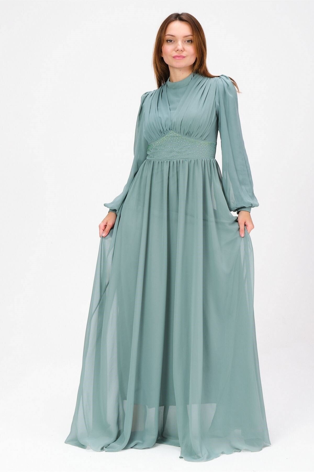 Mylace Küf Yeşili Beli Taş İşlemeli Pile Detaylı Şifon Abiye Elbise