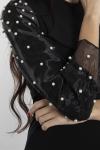 Siyah Organze Kumaş Üzeri İnci Detaylı Krep Elbise