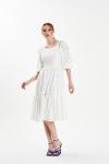 Beyaz Kare Yaka Kısa Kol Brode Midi Elbise