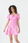 Pembe Volanlı Yaka Bağlama Detaylı Belden Oturan Mini Desenli Elbise