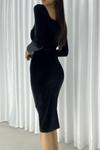 Siyah Yaka Taş Detaylı Uzun Kadife Midi Abiye Elbise